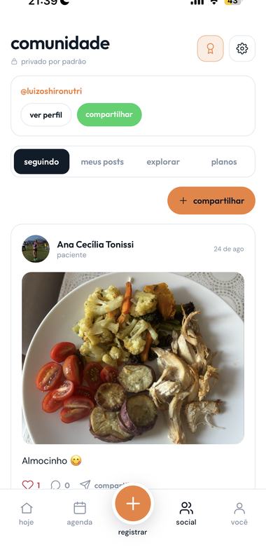 Feed da comunidade do NutriOS com post de paciente